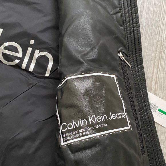 💖MEGA SALE💖Calvin Klein Men CJCV7008 Polyester Zip Puffer Black Sleeveless - Picture 6 of 12